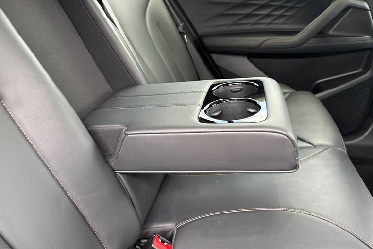 2025 MG MG HS 106287 Hatchback Petrol Automatic