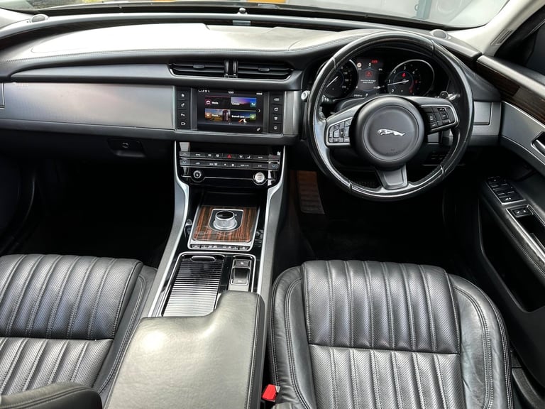 2015 Jaguar XF 2.0d Portfolio Auto Euro 6 (s/s) 4dr SALOON Diesel Automatic