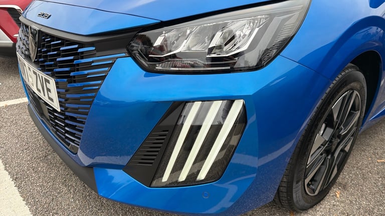 2025 Peugeot 208 1.2 Hybrid 100 Allure 5dr e-DSC6 Petrol Hatchback Hatchback Petrol Automatic