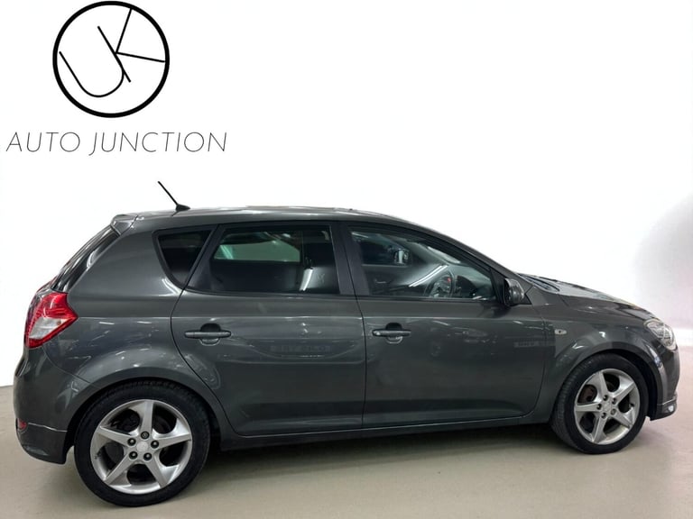 2011 Kia Ceed 1.6 CRDi 3 5dr Auto HATCHBACK Diesel Automatic