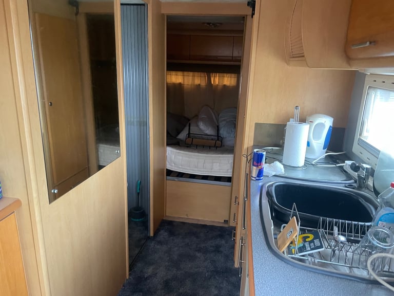 Elldis caravan 4 berth 2006 may px