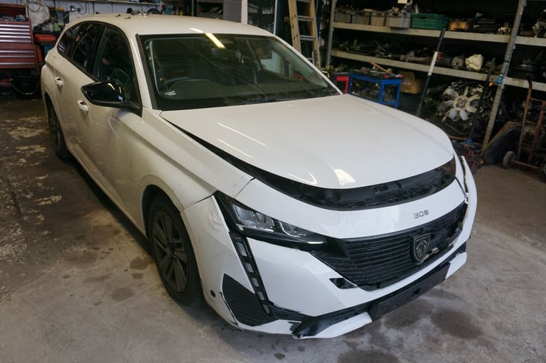 image for BREAKING PEUGEOT 308 SW MK3 1.5 HDI BLUEHDI ACTIVE AUTO 2023 FOR PARTS ONLY