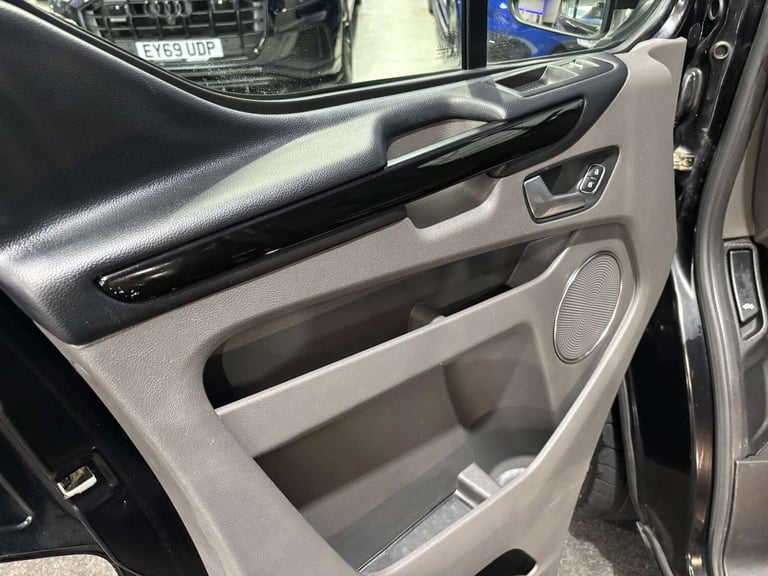 2020 Ford Tourneo Custom 2.0 EcoBlue 185ps L/R 8 Seat Titanium X Auto MPV DIESEL Automatic