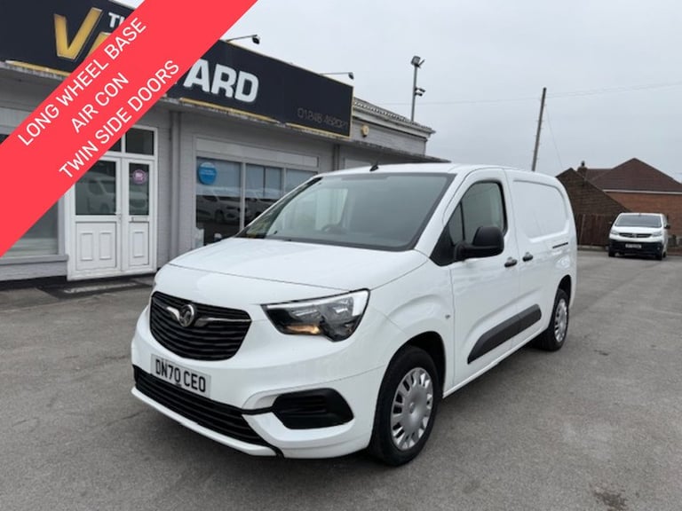 2020 Vauxhall Combo 2300 1.5 Turbo D 100ps H1 Sportive Van PANEL VAN DIESEL Manual