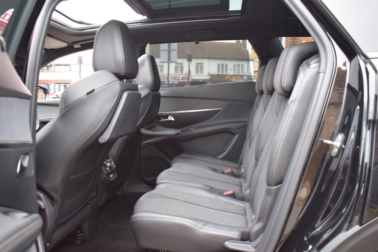2019 Peugeot 5008 1.6 PureTech GT Line Premium EAT Euro 6 (s/s) 5dr HATCHBACK Petrol Automatic