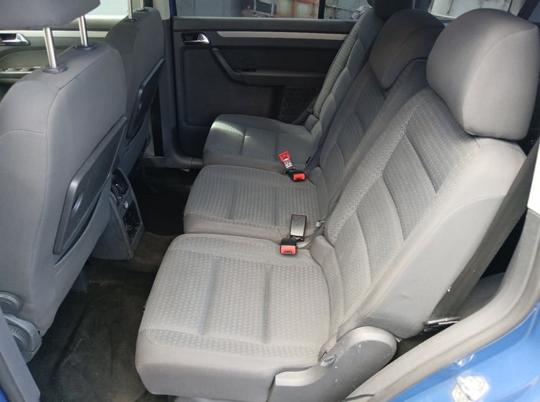 2006 Volkswagen touran se tdi 1.9 diesel 7 seater - mot december 2025