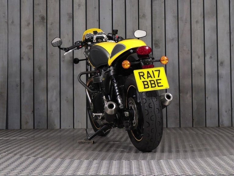 2017 17 TRIUMPH STREET CUP 900