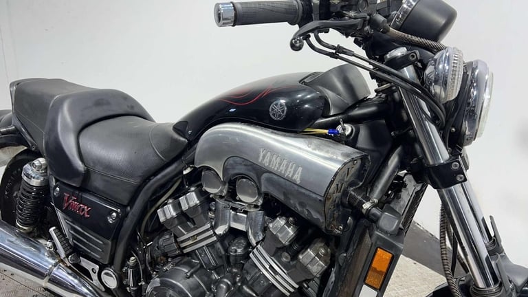 Yamaha Vmax [Phone number removed]K RUNNING PROJECT BIKE SPARES OR REPAIR CLASSIC CRUISER