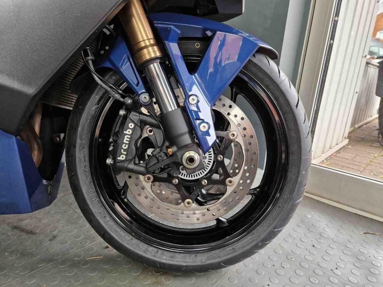 2022 Suzuki GSXS-1000 GT