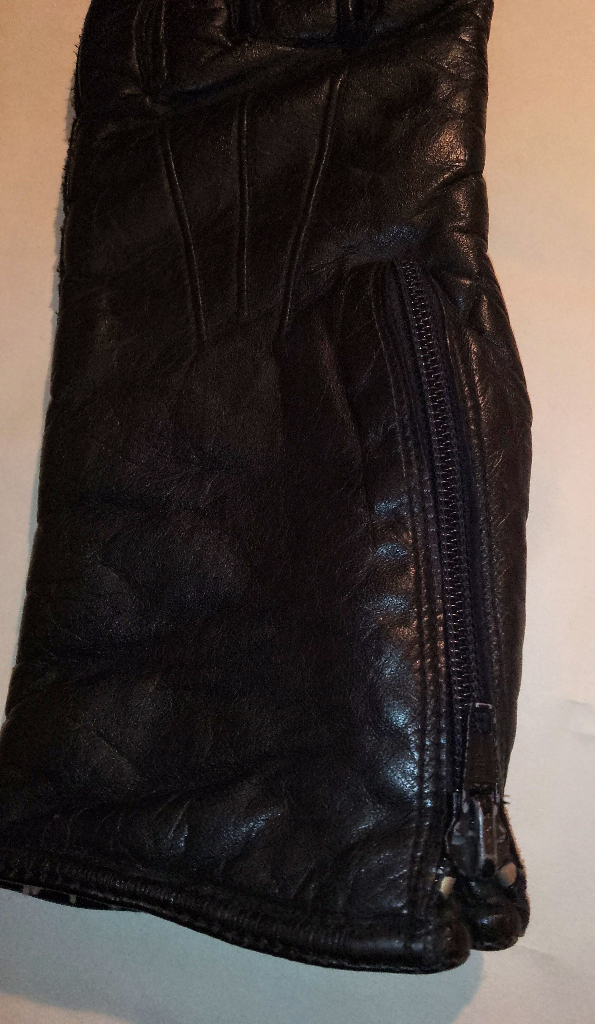 Ladies Leather Motorcycle Gloves