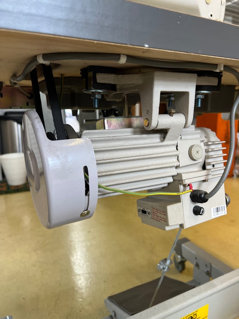 Industrial Sewing Machine