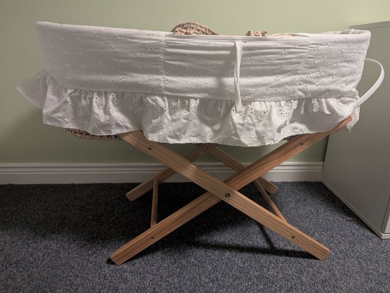 image for White moses basket