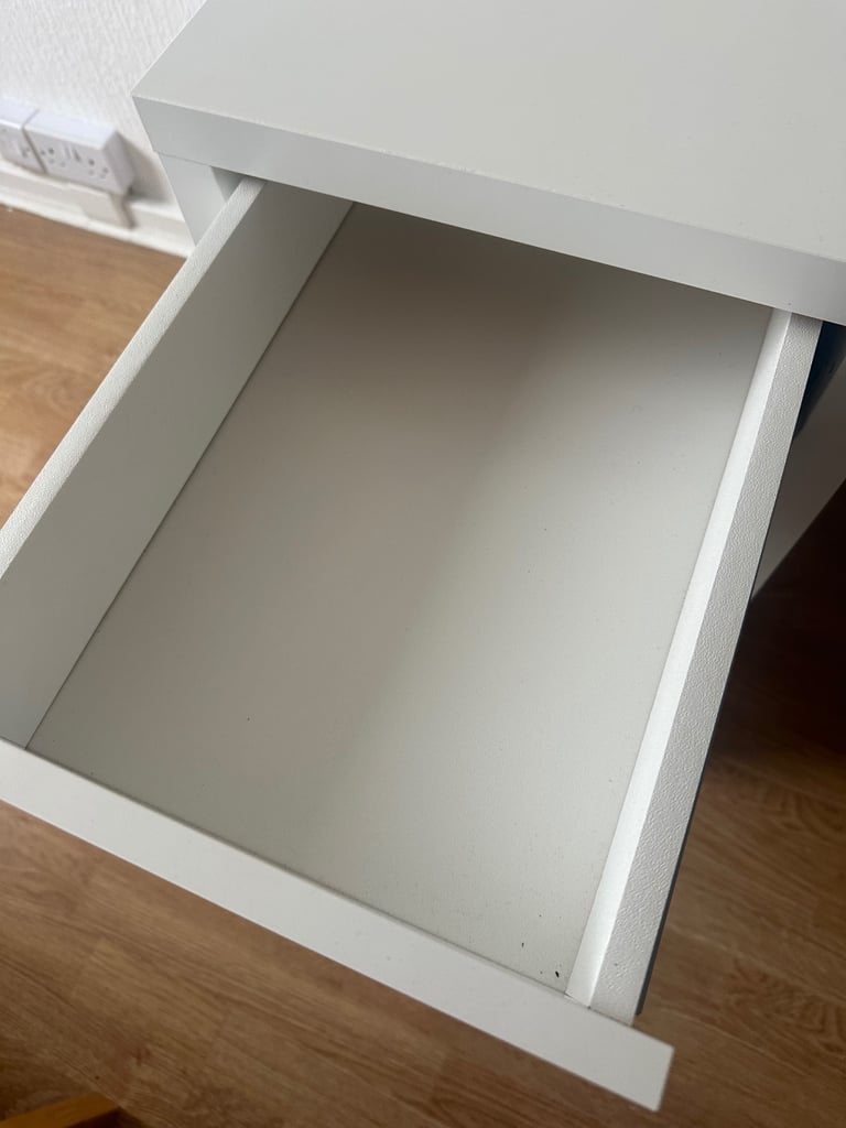 IKEA Micke Desk