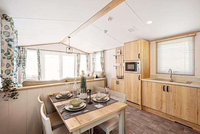 2 BEDROOM STATIC CARAVAN FOR SALE IN LANCASHIRE ON QUIET PARK