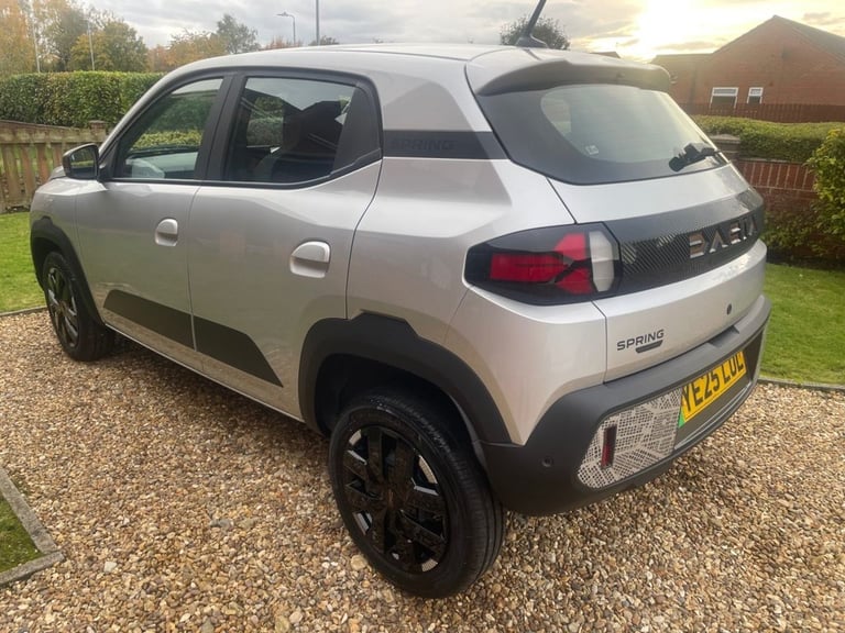 2025 Dacia Spring 27kWh Extreme 65 48kW 5dr Auto HATCHBACK ELECTRIC Automatic