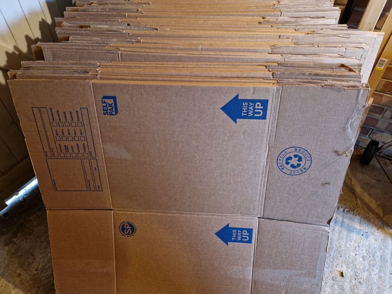 image for Set of cardboard boxes for storage and removals