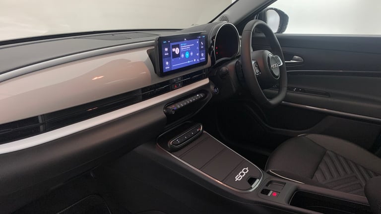 2024 Fiat 600 1.2 MHEV SUV 5dr Petrol Hybrid e-DCT Euro 6 (s/s) (100 ps) SUV Hybrid Automatic