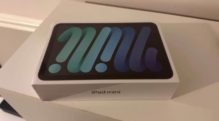 iPad mini 6th generation Wi-Fi and Cellular - NEW