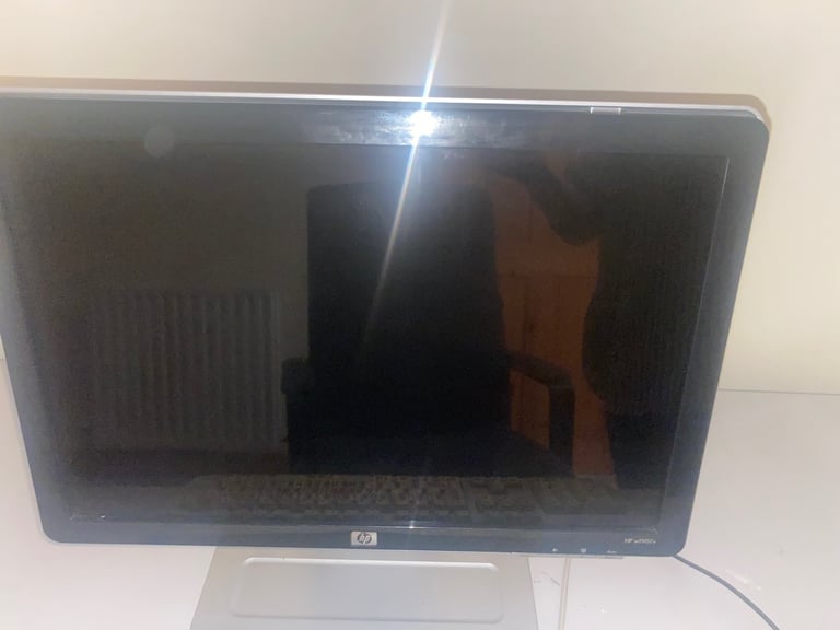 image for HP 19” Computer Monitor 