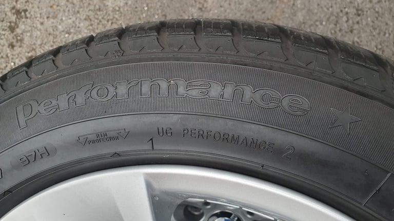 4X GENUINE BMW Style 327 ALLOYS WITH 225/55 R17  GOOD YEAR WINTER TYRES