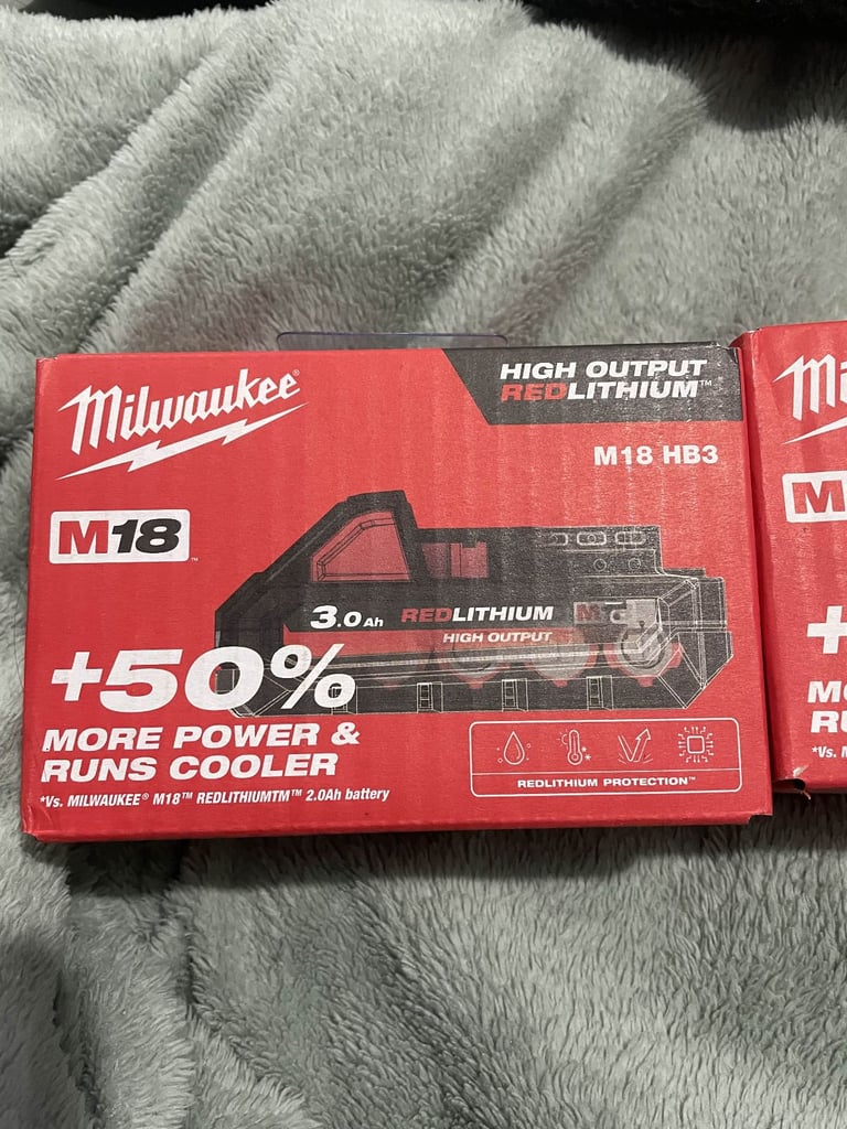 image for Milwaukee M18 HB3 High Output Redlithium Battery