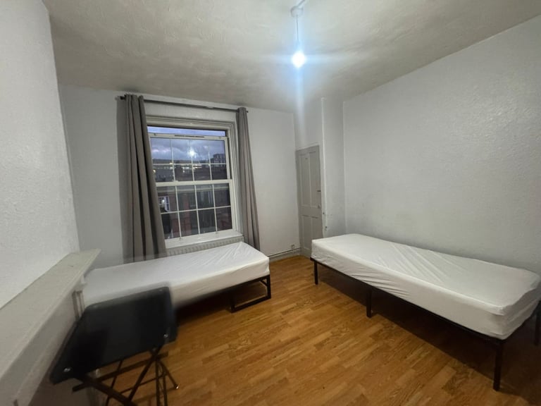 DOUBLE ROOM AVAILABLE NOW Chicksand Street, E1  –walking  minutes from station