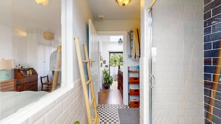 Bright 3-Bedroom Duplex with Terrace on Harley Road