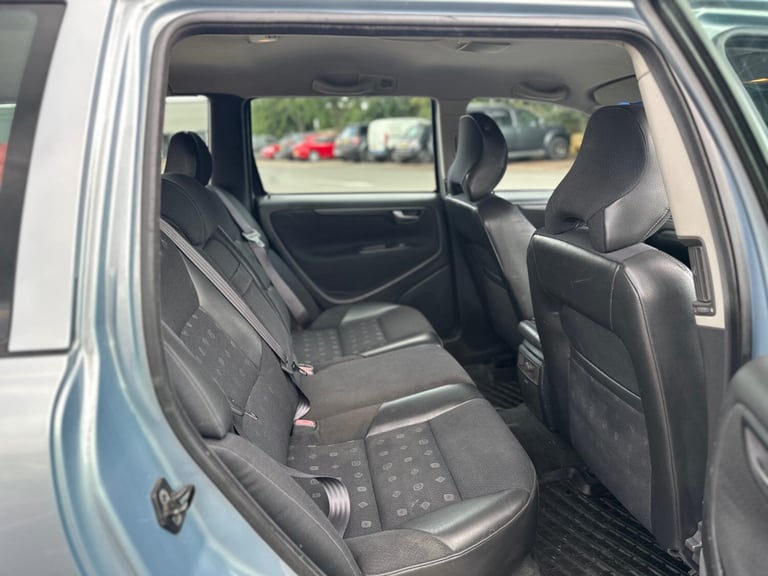 VOLVO V70 2.4 140 Torslanda