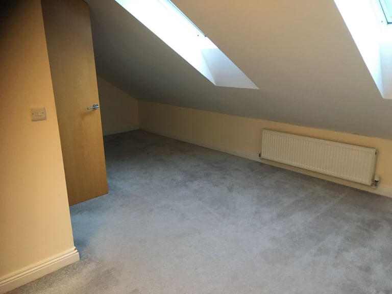 Two bedroom flat for rent in the heart of Ashburton