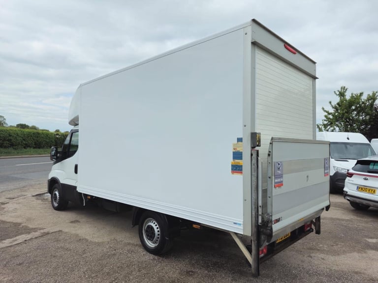 IVECO DAILY LUTON TAIL LIFT 2.3 D HPI 14V 35S 3000 2021