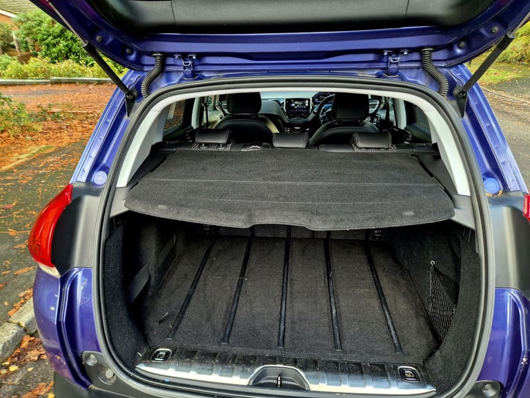 2015 Peugeot 2008 Allure E-Hdi 1.6 Diesel AUTOMATIC, Long MOT, FSH, £20 Road Tax