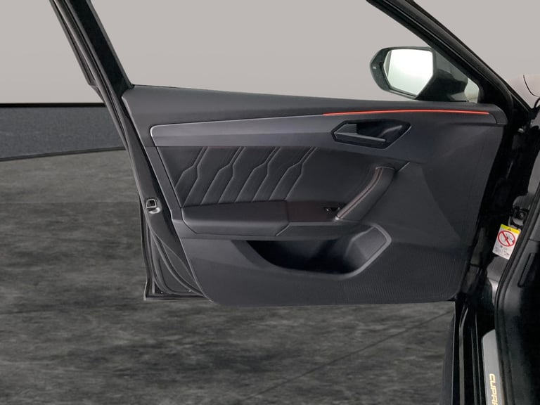 2024 Cupra Leon 1.4 eHybrid 12.8kWh VZ2 Design Edition Hatchback 5dr Petrol Plug-in Hybrid  Hatch...