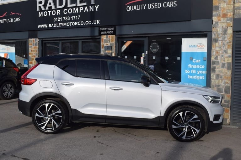 2019 Volvo XC40 2.0 D3 R DESIGN Pro 5dr Geartronic ESTATE DIESEL Automatic