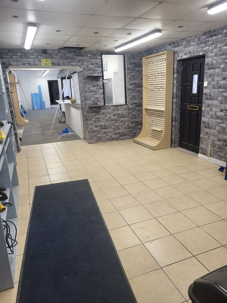 Retail Shop to rent in Carrickfergus