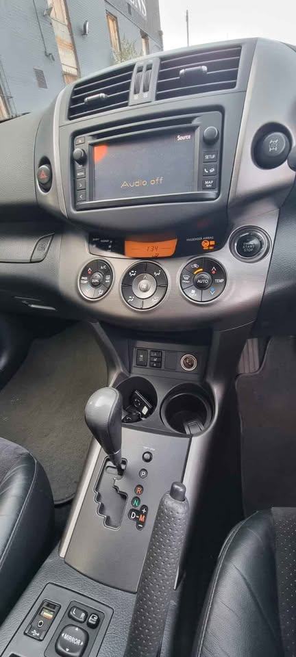 🚙 2012 Toyota RAV4 SR – 2.2 Diesel 4x4 | Automatic | MOT July 2026 ✅