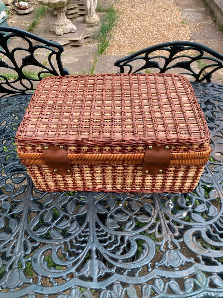 Unused 4 piece picnic set in wicker basket  - 'Reasonable' offer accepted 