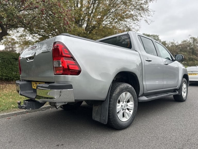 2020 Toyota Hilux D-4D Icon Pickup Diesel Manual