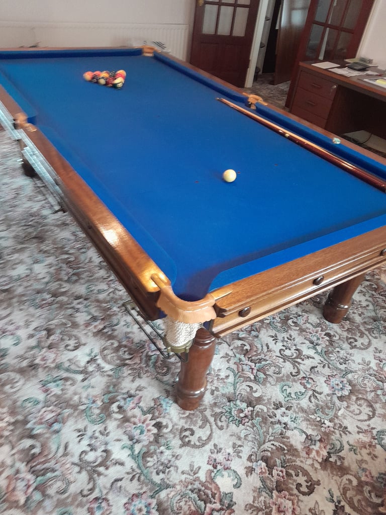 Snooker/Pool table