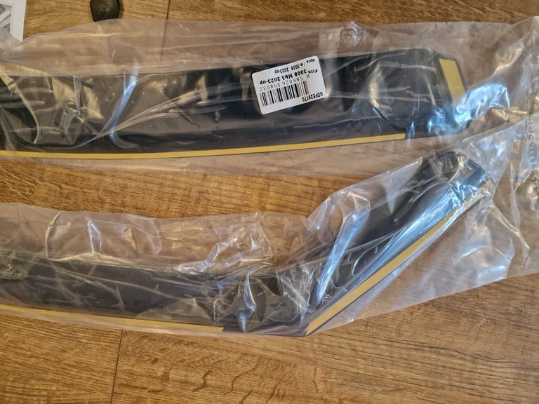 NEW 2025 PEUGEOT 3008 Hybrid WIND Deflectors