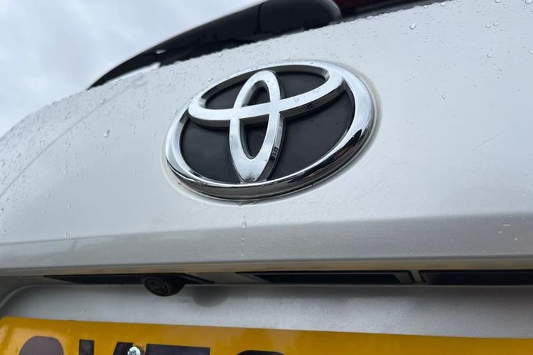 2021 Toyota Corolla 2.0 VVT-i Hybrid GR Sport 5dr CVT ESTATE PETROL/ELECTRIC Automatic