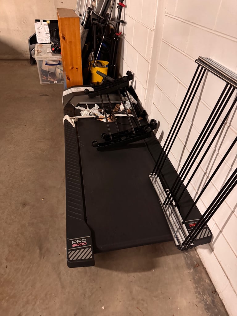 image for Dec 22 Pro Form Pro 9000 Running Machine 