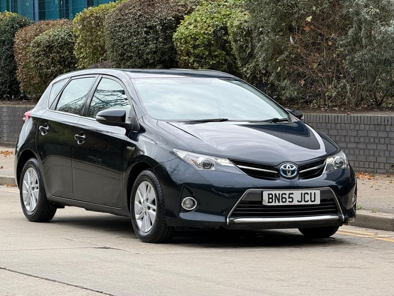 2015 Toyota Auris 1.8 VVT-h Icon CVT Euro 5 (s/s) 5dr HATCHBACK Petrol/Electric Hybrid Automatic