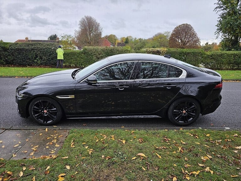 2021 Jaguar XE D200 MHEV R-Dynamic SE Saloon Diesel Automatic