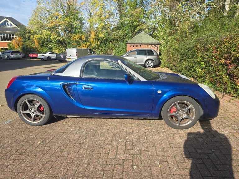 2003 Toyota MR2 Roadster (Facelift) – Hard Top Included