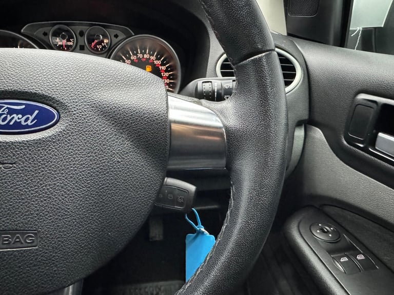 2008 Ford Focus 1.6 Zetec 5dr HATCHBACK Petrol Automatic