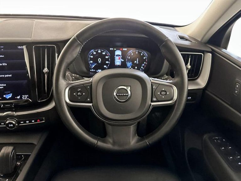 2020 Volvo XC60 2.0 B5 MHEV Momentum Auto Euro 6 (s/s) 5dr Automatic SUV Hybrid Automatic