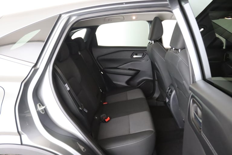 2022 Nissan Qashqai 1.3 DIG-T MHEV N-Connecta Euro 6 (s/s) 5dr HATCHBACK Petrol/Electric Hybrid M...