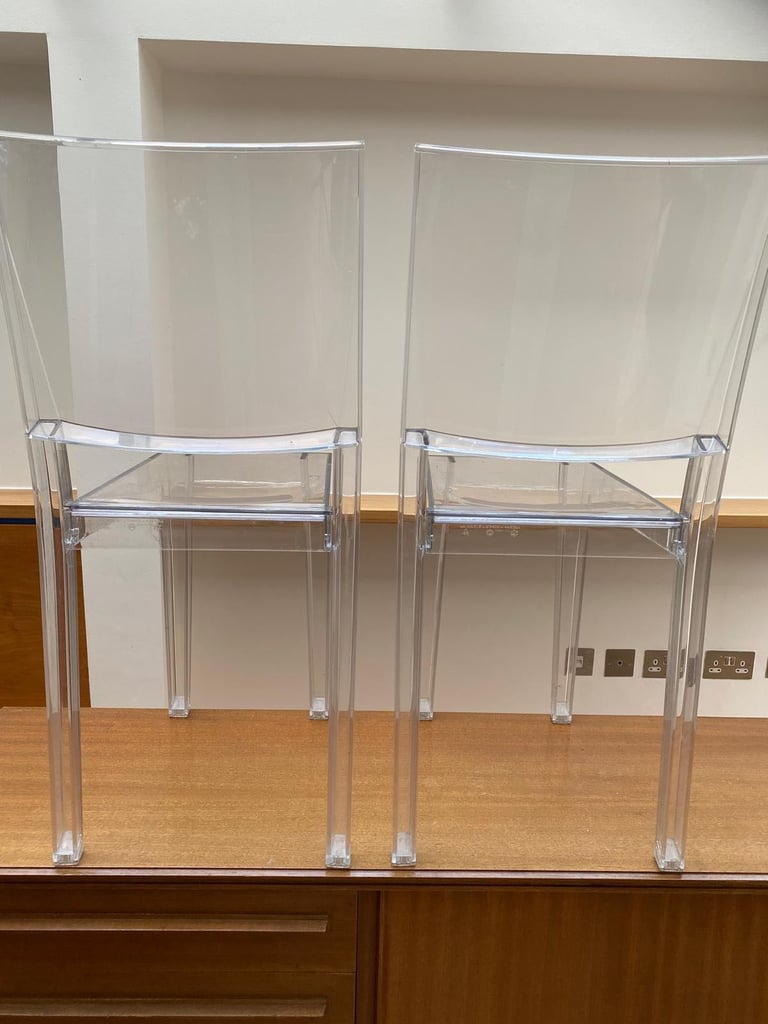Set of 2 'La Marie’ clear chairs by Philippe Starck for Kartell 