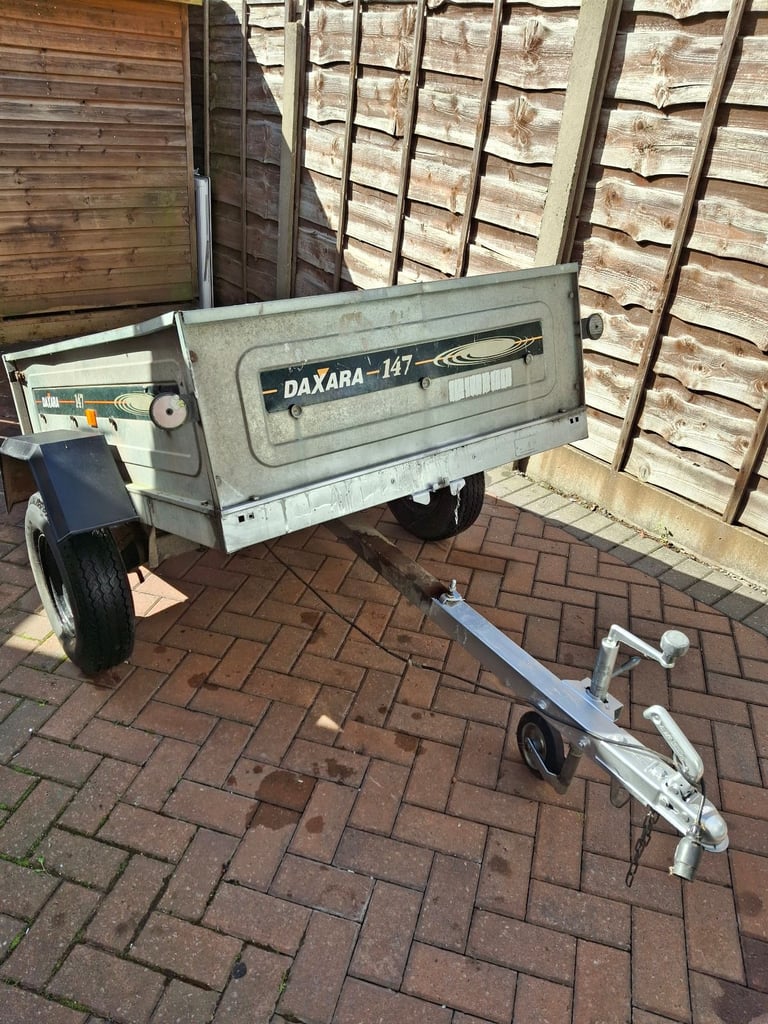 Aliminum tipping trailer