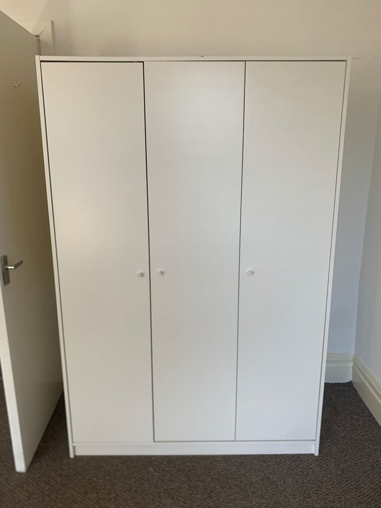 IKEA KLEPPSTAD 3 Door Wardrobe – White – Dismantled & Ready to Go
